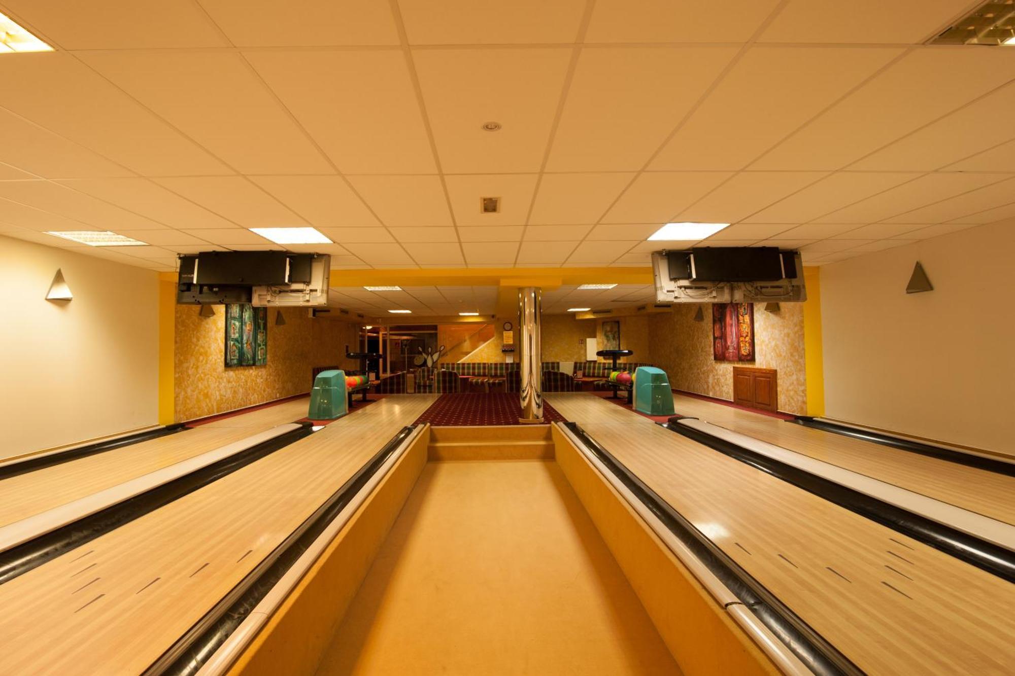 Sport-V-Hotel Хротовице Экстерьер фото