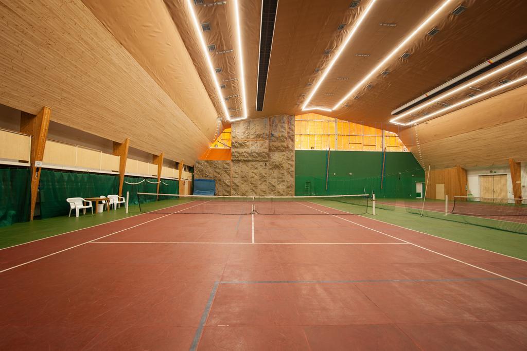 Sport-V-Hotel Хротовице Экстерьер фото