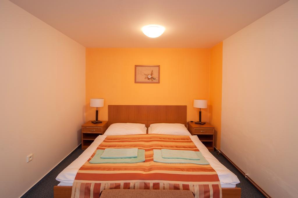 Sport-V-Hotel Хротовице Номер фото