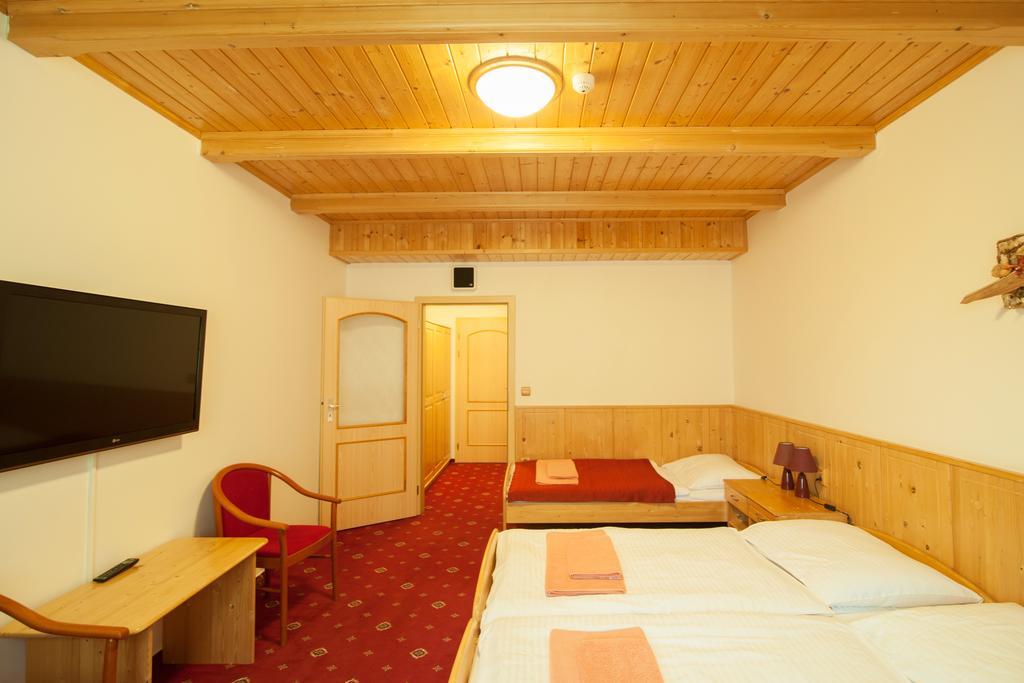 Sport-V-Hotel Хротовице Номер фото